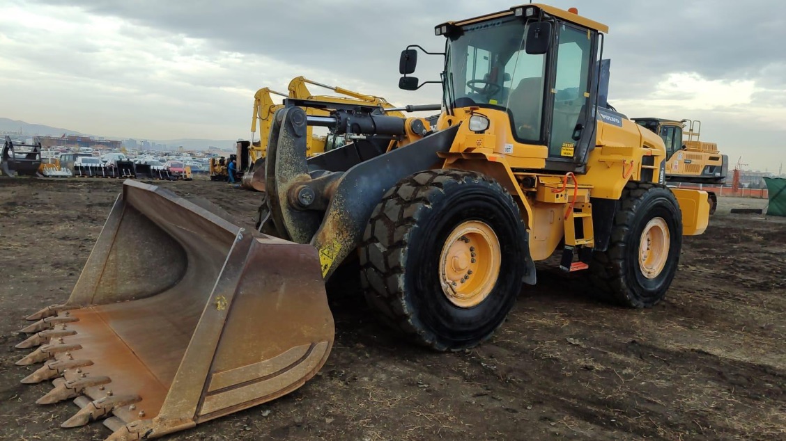 VOLVO L120GZ